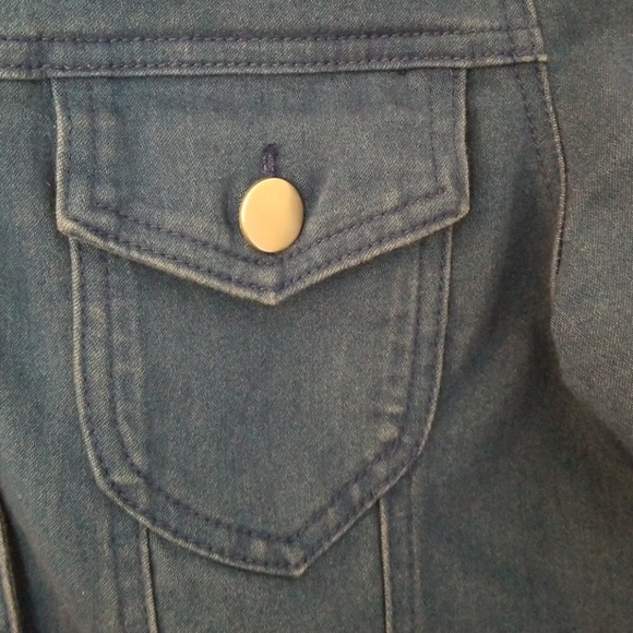 Ashley Mason | Blue Jacket - Picture 5 of 7